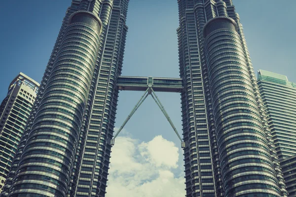 Kuala Lumpur,Malaysia,December 18,2013:Petronas Twin Towers, Kua — Stock Photo, Image