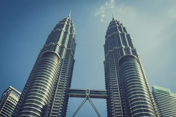 Kuala Lumpur, Malásia, dezembro 18,2013: Petronas Twin Towers, Kua — Fotografia de Stock