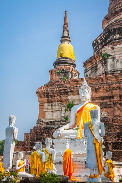 Ancient Buddha statue at Wat Yai Chaimongkol in the historical c — Stock Photo, Image