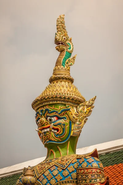 Statue à Wat Phra Kaew à Bangkok Thaïlande — Photo