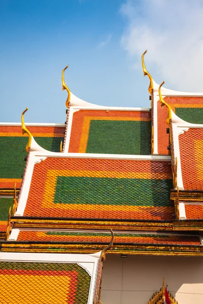Roof of Wat Phra Kaew, Temple of the Emerald Buddha, Bangkok, Th — Stock Photo, Image