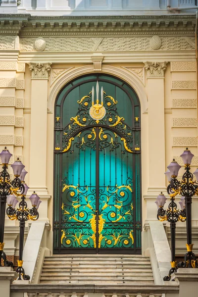 The doors of grand palace Bangkok Thailand — Stock Photo, Image