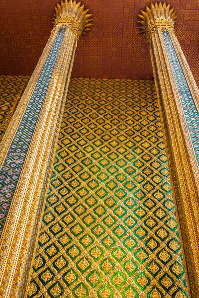 Phra Mondop(the library? at Temple of the Emerald Buddha or Wat — Stockfoto