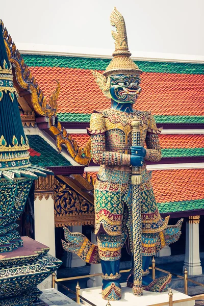 Guardián del Demonio en Wat Phra Kaew Grand Palace Bangkok — Foto de Stock