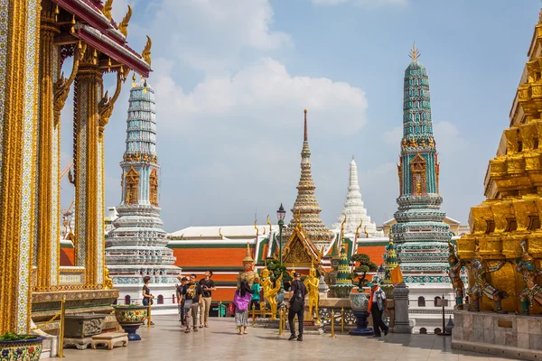 Bangkok,Thailand,December 13,2013:Royal grand palace in Bangkok, — Stock Photo, Image