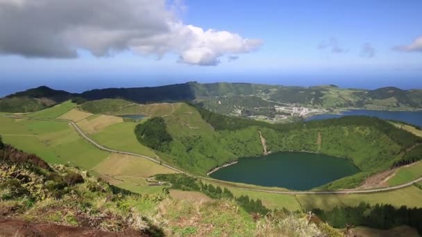 美しい湖のセッテ ・ シダーデス、アゾレス諸島、ポルトガルのヨーロッパ — ストック動画