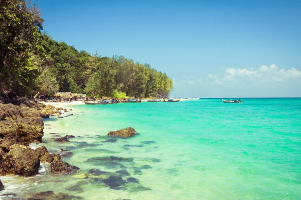 Bambusinsel ist eine weitere Insel im andamanischen Meer in der Nähe von Phi-ph — Stockfoto