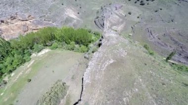 Havadan çekilen duraton kanyonu ve Sepulveda. Segovia. Castilla Leon. İspanya.