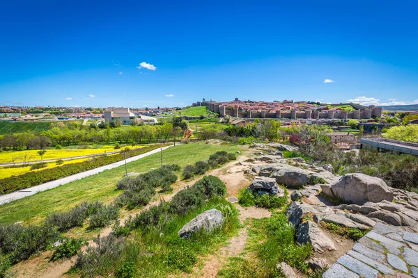 Panoramisch uitzicht op de historische stad van Avila, Castilla y Leon, S — Stockfoto