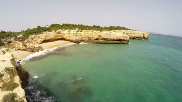 Aerial Footage Praia de Albandeira - Caramujeira, Lagoa, Algarve, Portugal — Stockvideo