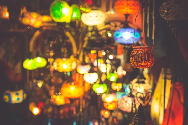 Arabische lampen en lantaarns in de Marrakesh, Marokko — Stockfoto