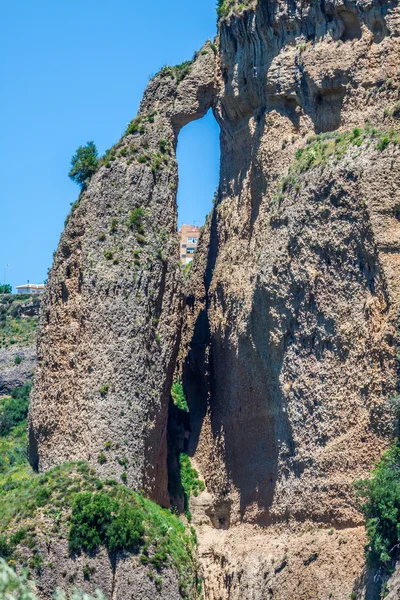 Andalúzia táj, a vidék road és a rock, Ronda, Spanyolország — Stock Fotó