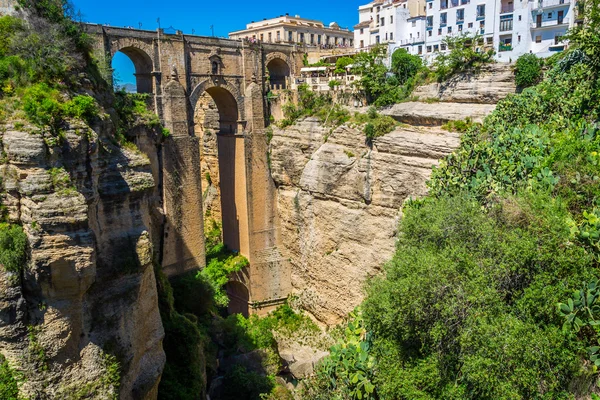 Most z Ronda, jeden z najbardziej znanych białych wiosek Malaga — Zdjęcie stockowe