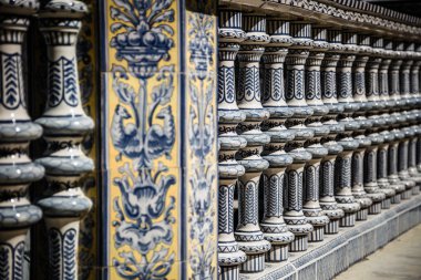plaza de espana Seville, İspanya içinde seramik Köprüsü.