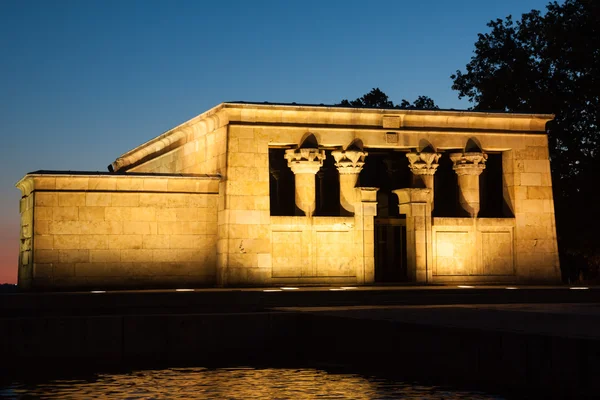 Tempel Debod på natten, Madrid (Spanien) — Stockfoto