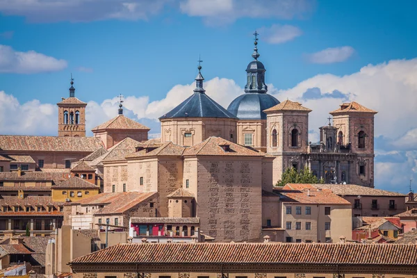 Toledo, Španělsko staré město panoráma v Alcazar. — Stock fotografie