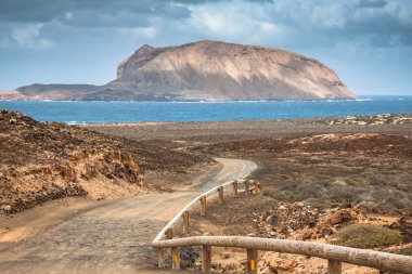 La Graciosa - Las Conchas sahil yolu üzerinde
