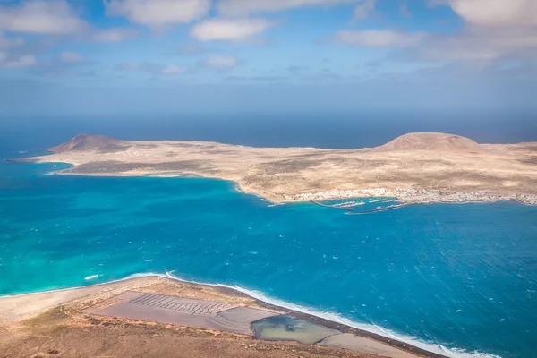 Syn på delen av Graciosa Island från Mirador del Rio, Lanzarote — Stockfoto