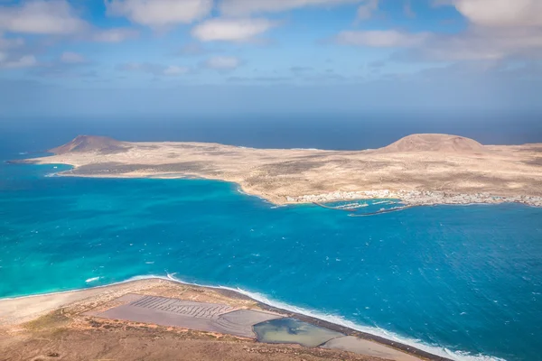 Blick auf den Teil der Insel graciosa vom mirador del rio, lanzar — Stockfoto