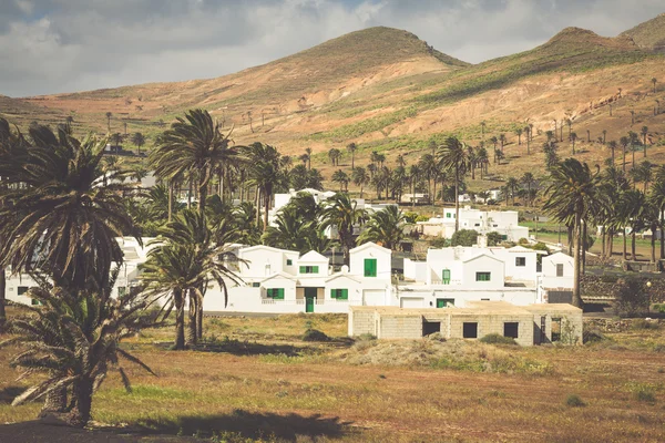 La Haría på Lanzarote - populärt turistmål. — Stockfoto
