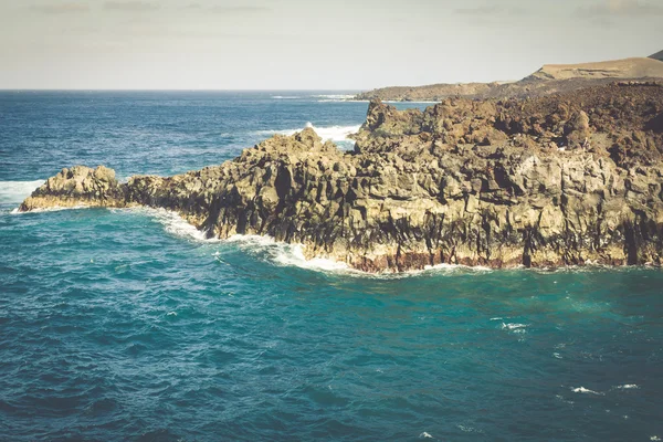 Skaliste wybrzeże Los Hervideros, Lanzarote — Zdjęcie stockowe