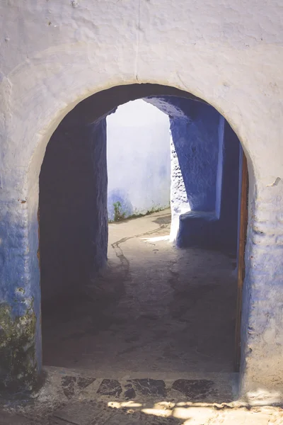 Detalle de puerta tradicional marroquí en Chefchaouen, Marruecos, África — Foto de Stock