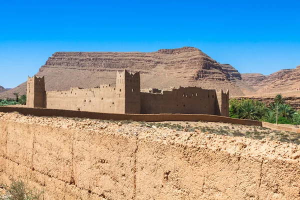 Aldeias berberes no deserto morocco — Fotografia de Stock