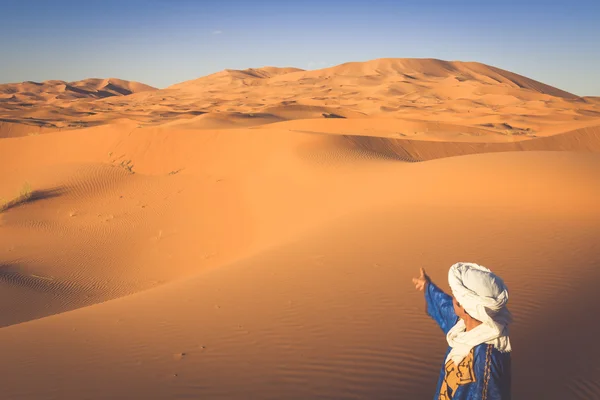 Пустынная дюна в Эрг Чебби возле Мерзуги в Марокко . — стоковое фото