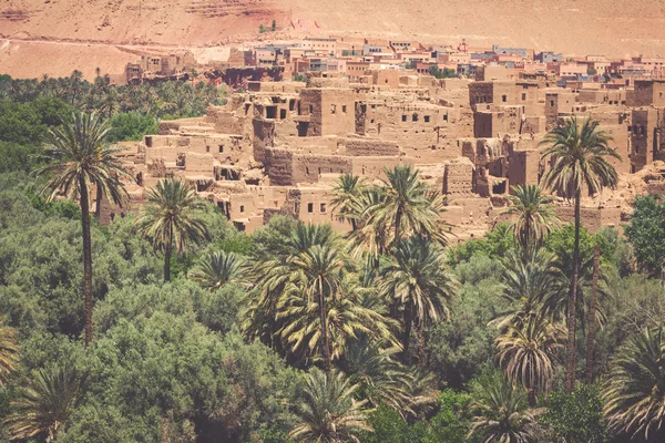 Village de Tinerhir près de Georges Todra au Maroc — Photo