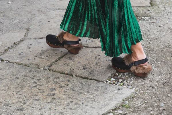 Ayrıntı Gucci defile Milan Wo için bina dışında Ayakkabı — Stok fotoğraf
