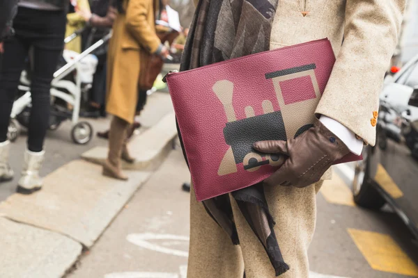 Detail of bag at Milan Women's Fashion Week fall/winter 16/17 — Stock Photo, Image