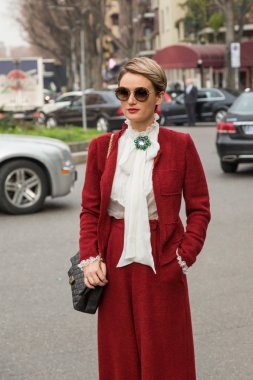Mil sırasında Emporio Armani defile dışında Moda kadın