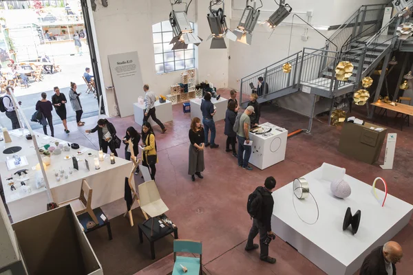 People visiting Fuorisalone at Ventura Lambrate in Milan, Italy — Stock Photo, Image