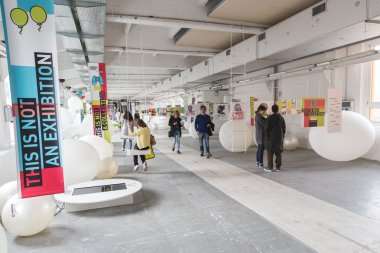 İnsanlar Fuorisalone 2016, Milano, İtalya ziyaret