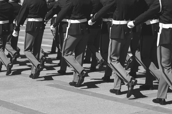 Teulie Askeri Okulu öğrencileri Milano, İtalya