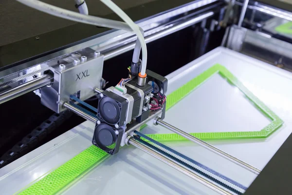 Detail van 3D-printer bij Technology hub in Milaan, Italië — Stockfoto