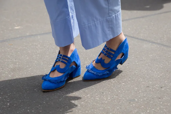 Yksityiskohta kengät Milanon Miesten muoti Week — kuvapankkivalokuva