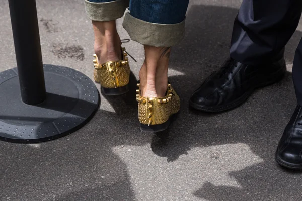 Detalhe de sapatos na Milan Men 's Fashion Week — Fotografia de Stock