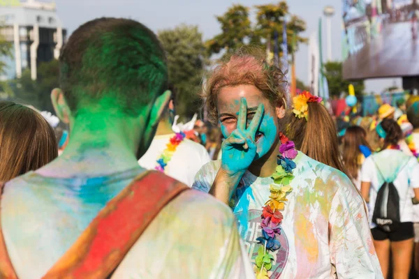 Miles de personas participan en el Color Run —  Fotos de Stock