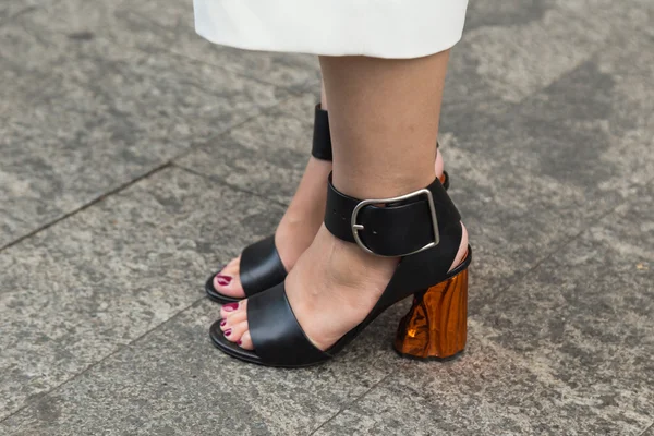 Деталь обуви во время Недели моды в Милане — стоковое фото