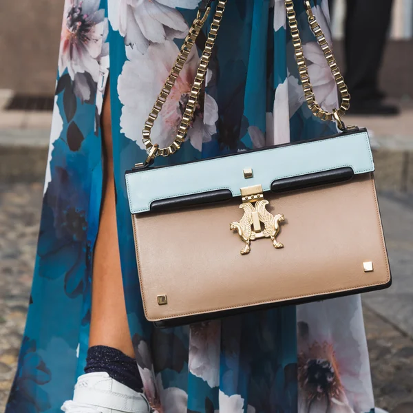 Detail of bag at Milan Fashion Week — Stock Photo, Image