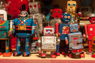 Vintage teneke robotlar homi ekrana, uluslararası gösteride ev: milan, İtalya