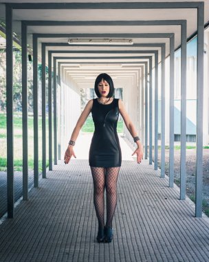 kentsel peyzaj poz güzel Gotik kız