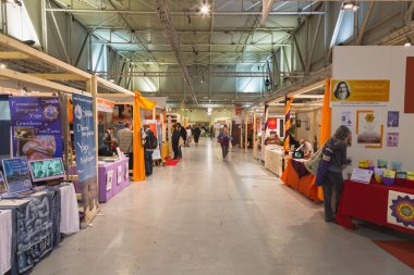 İnsanlar ve tezgahı Yoga Festivali 2014, Milano, İtalya