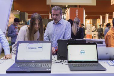 İnsanlar Smau 2014, Milano, İtalya ziyaret