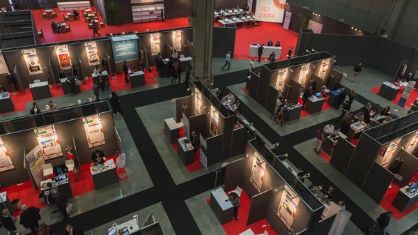 Top view of people and booths at Smau 2014 in Milan, Italy — Stock Photo, Image
