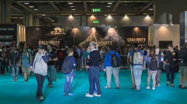 İnsanlar oyun hafta 2014, Milano, İtalya ziyaret