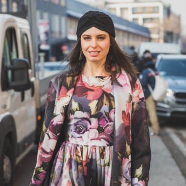 Dirk Bikkembergs defile Milan erkekler moda hafta 2015 için bina dışındaki kişiler