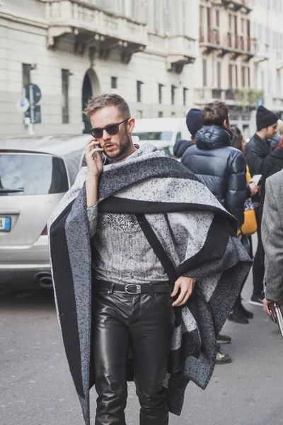 People outside Cavalli fashion show building for Milan Men's Fashion Week 2015 — Stock Photo, Image