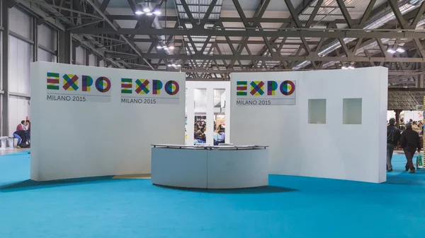 Tom Expo står vid bitars 2015, internationell turism exchange i Milano, Italien — Stockfoto